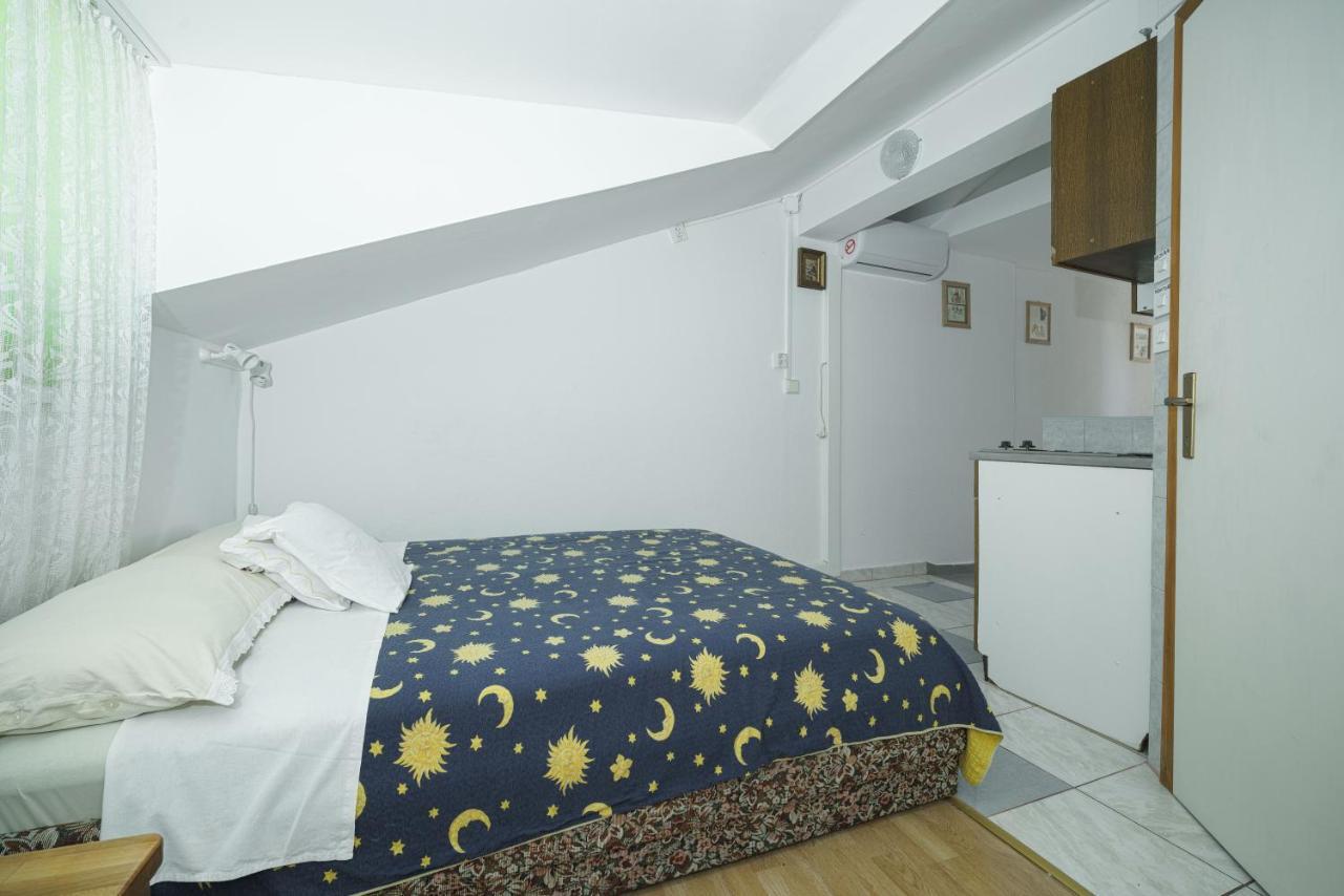 Apartmani Krizanovic Vodice Extérieur photo
