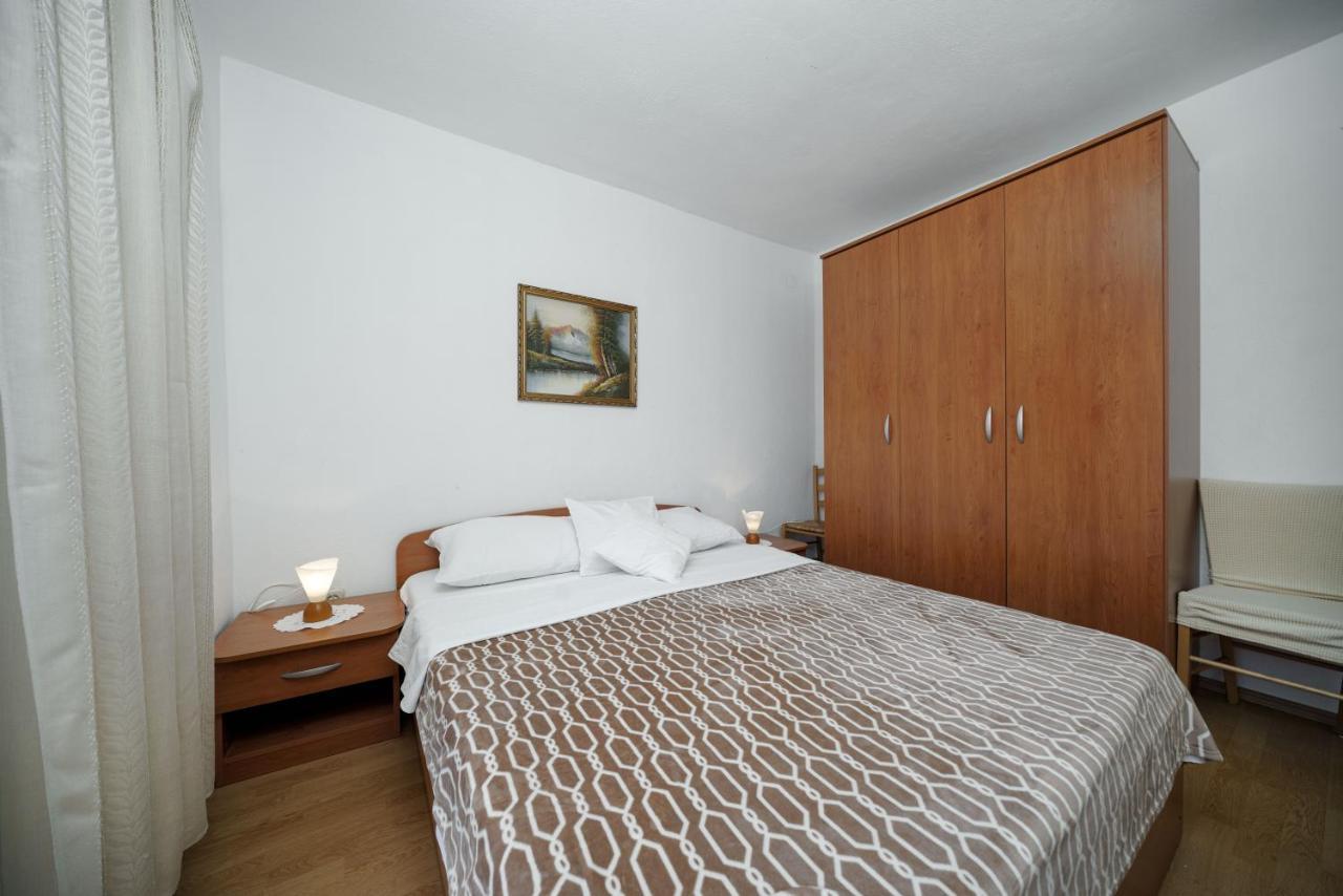 Apartmani Krizanovic Vodice Extérieur photo