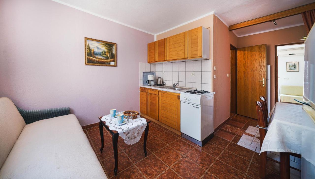 Apartmani Krizanovic Vodice Extérieur photo