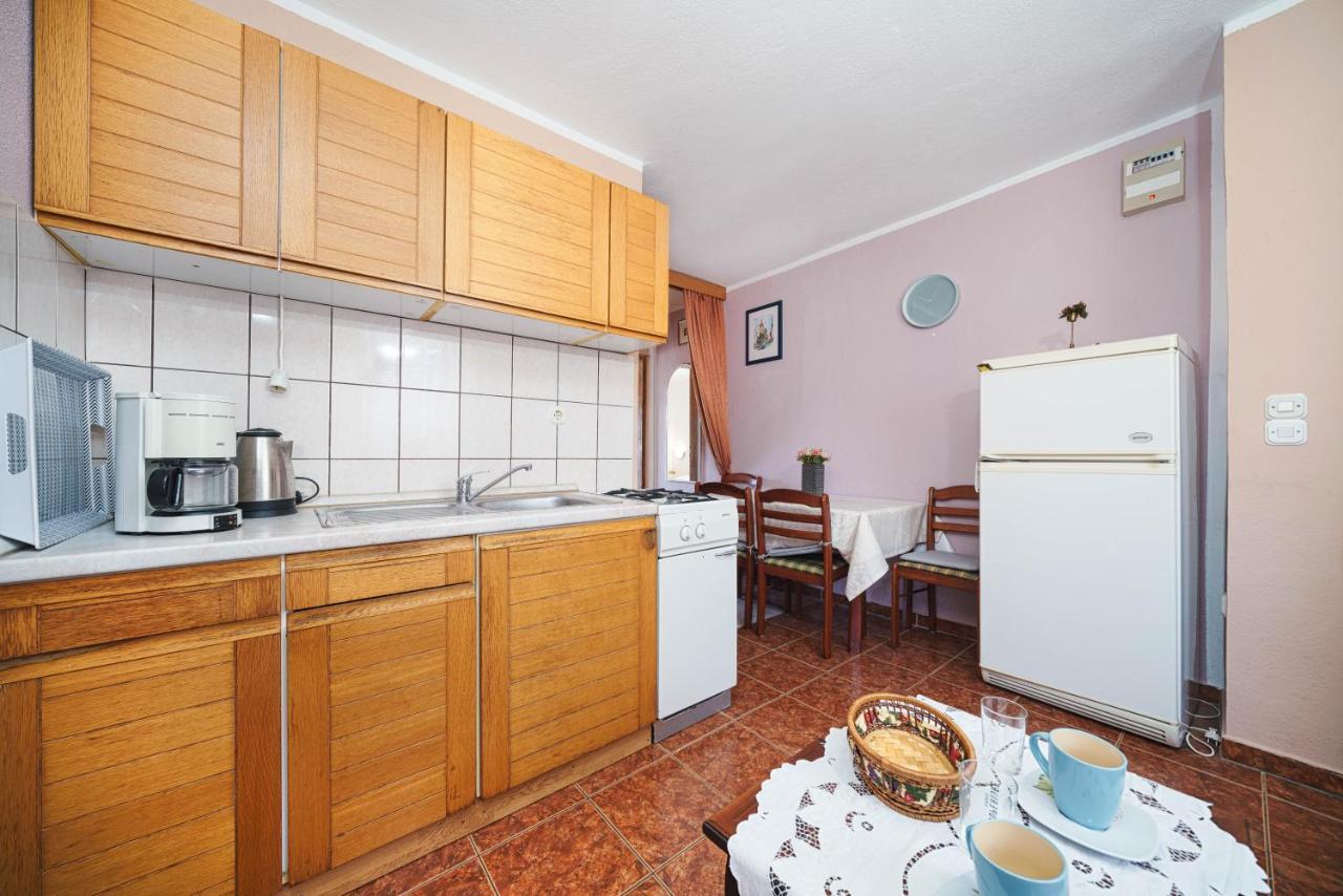 Apartmani Krizanovic Vodice Extérieur photo