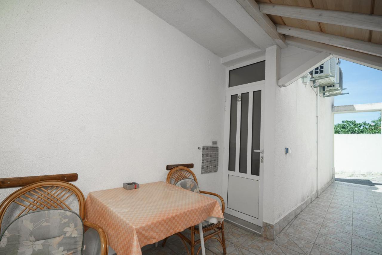 Apartmani Krizanovic Vodice Extérieur photo