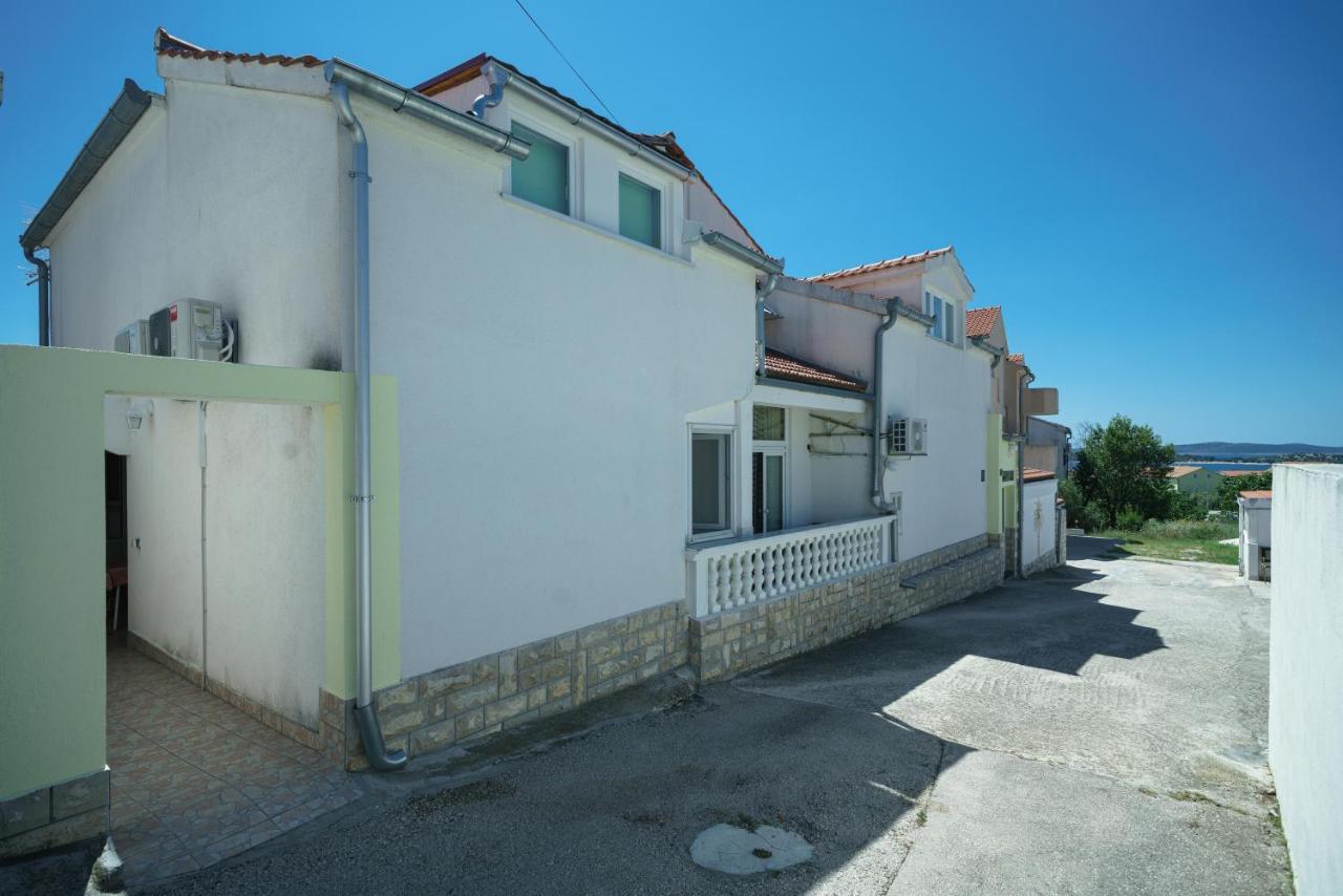 Apartmani Krizanovic Vodice Extérieur photo