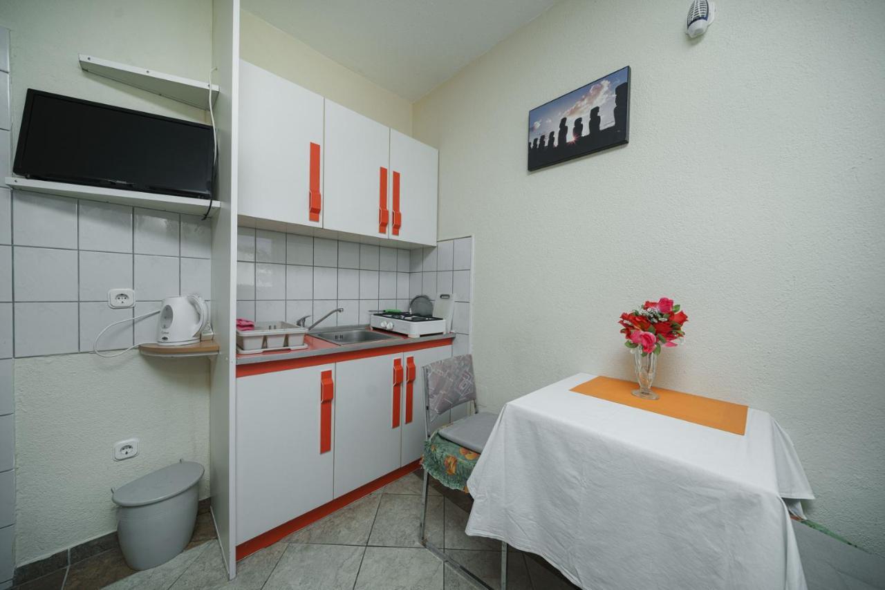 Apartmani Krizanovic Vodice Extérieur photo