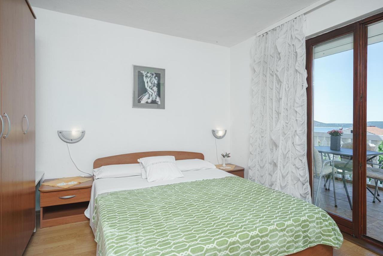 Apartmani Krizanovic Vodice Extérieur photo