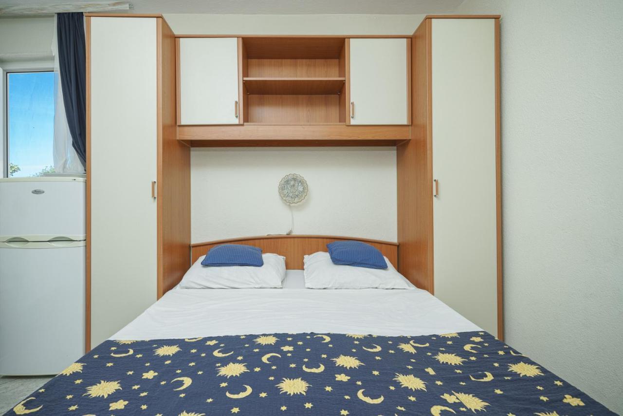 Apartmani Krizanovic Vodice Extérieur photo